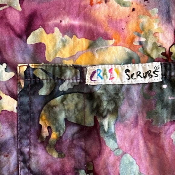 CRAZY Scrubs Batik Woodland Animals Moose Bear Wolf M - Picture 3 of 6